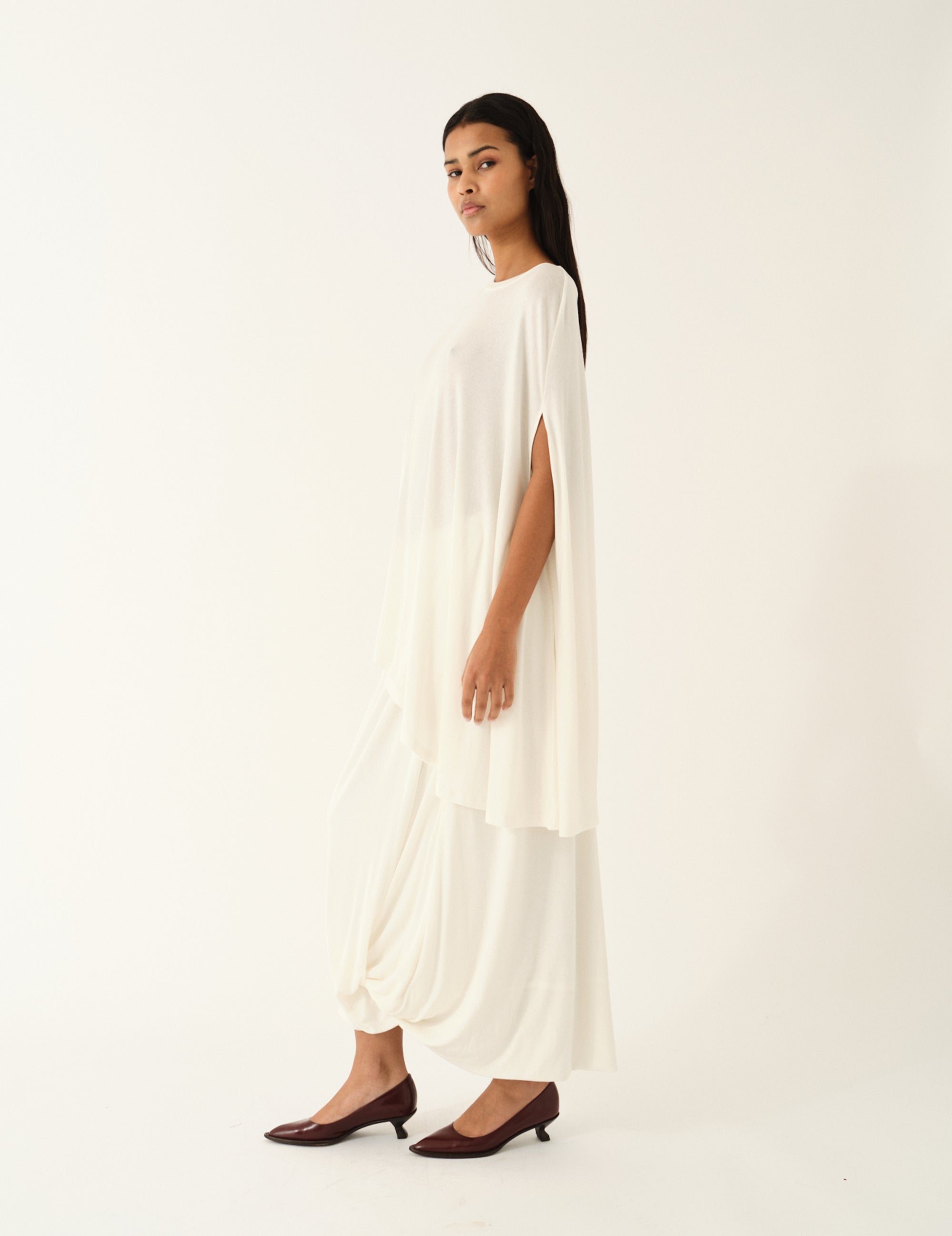Breanna Asymmetric Top Cream OS / Cream
